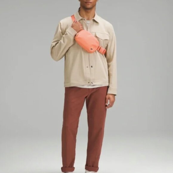 Lululemon Micro Belt Bag – Hot Heat Orange – NWT, Rare Color - Picture 5 of 7